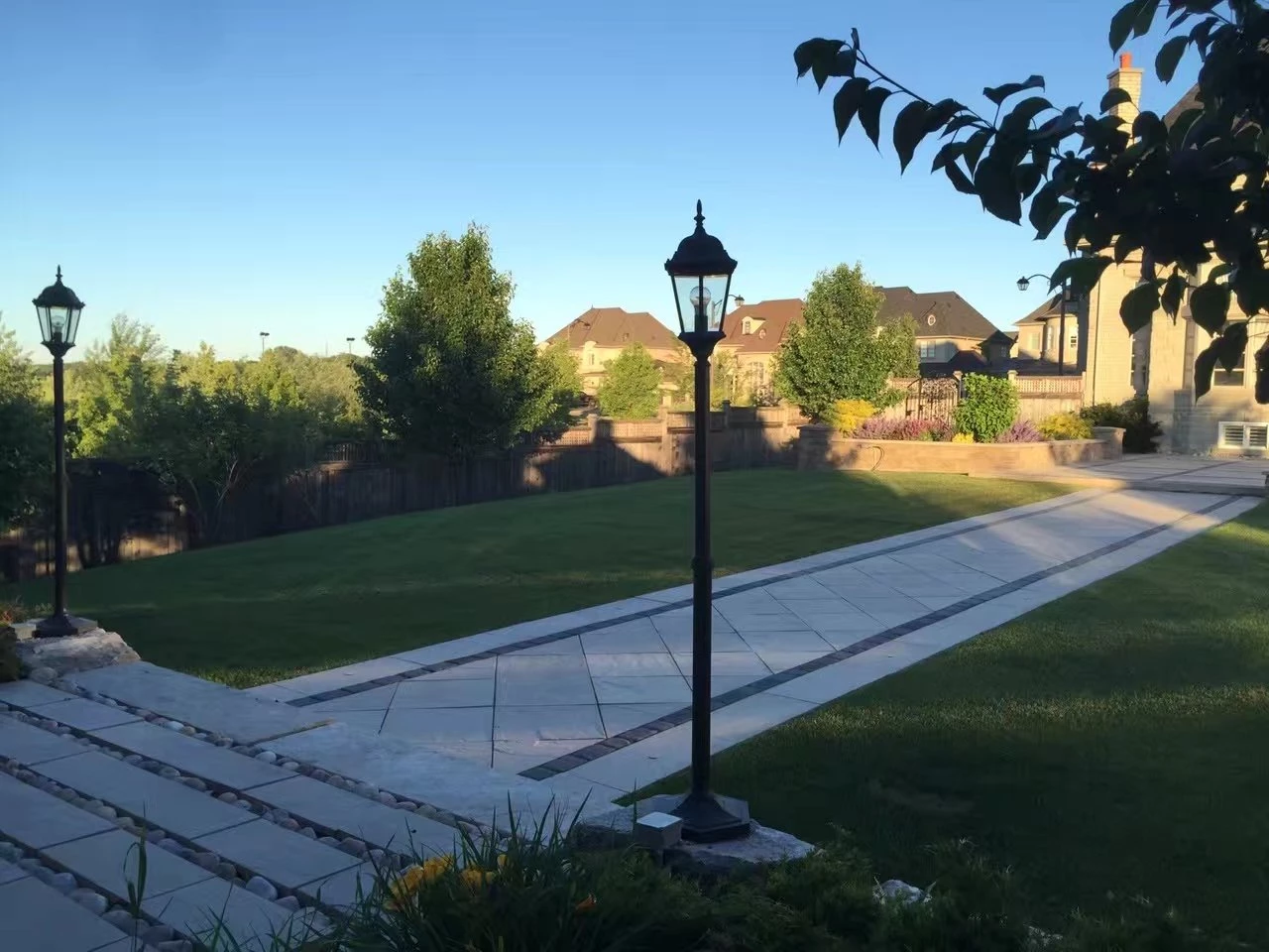 Estate lawn and lighting